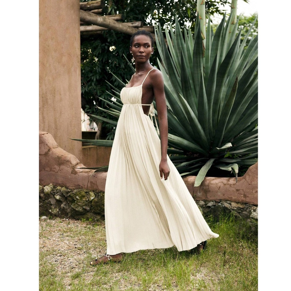 Cream Pleated Maxi Babydoll Dress Open Back Flowy Skirt Tie Straps Lined - Picture 2 of 16